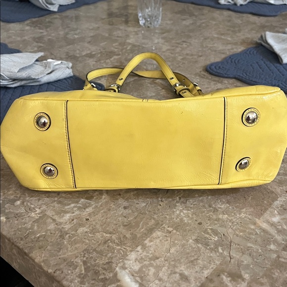 Coach Vintage East West Gallery Yellow Patent Leather Tote Bag. GUC. - Picture 5 of 15